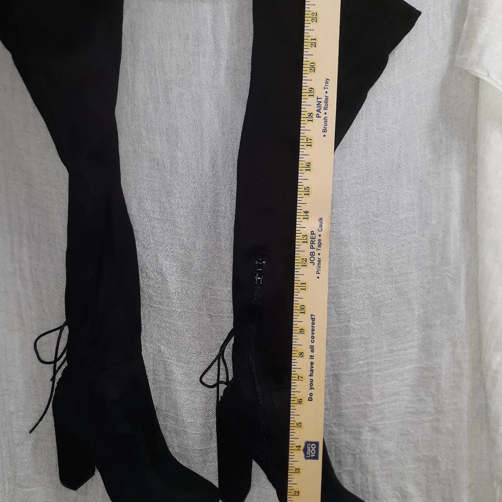 ((Listing#168)) Shoedazzle Knee Boot